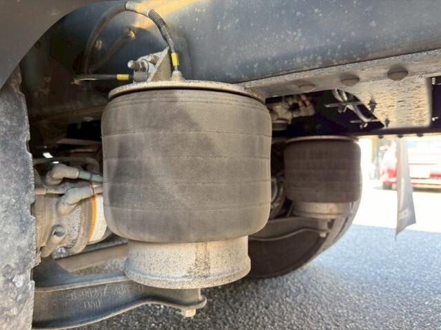 いすゞギガアルミブロック大型（10t）[写真06]