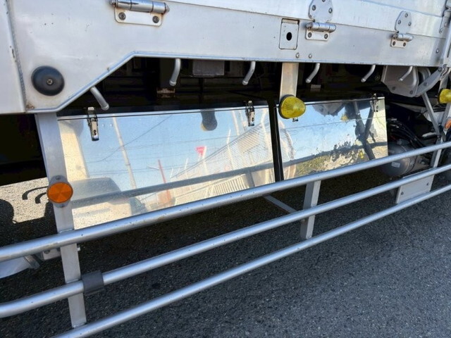 いすゞギガアルミブロック大型（10t）[写真09]