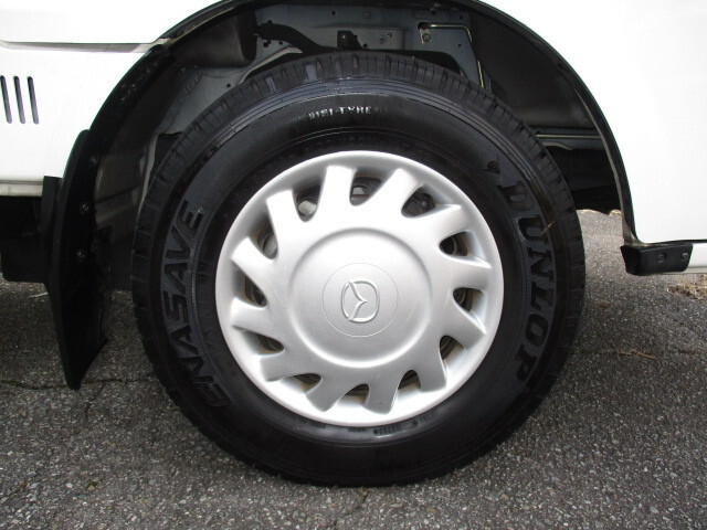 マツダボンゴ平ボディ小型（2t・3t）[写真24]