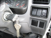 マツダボンゴ平ボディ小型（2t・3t）[写真34]