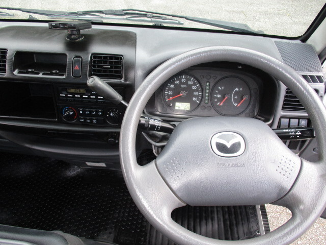 マツダボンゴ平ボディ小型（2t・3t）[写真34]