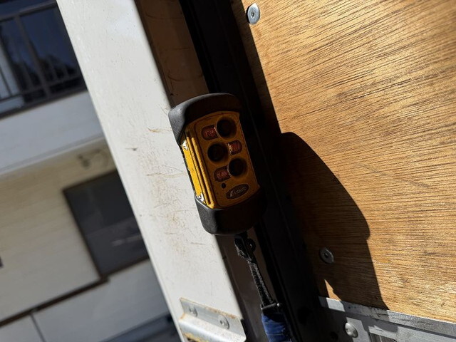 いすゞフォワードアルミウイング中型（4t）[写真13]