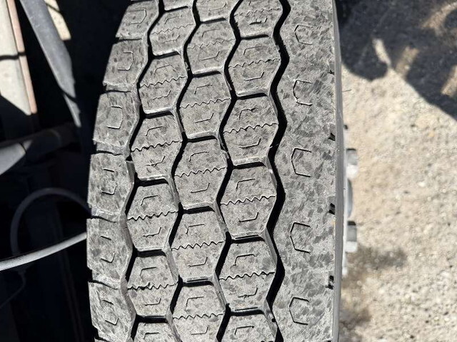 いすゞフォワードアルミウイング中型（4t）[写真21]