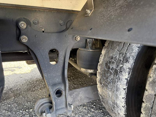 いすゞフォワードアルミウイング中型（4t）[写真22]