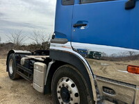 UDトラックスクオントレーラーヘッド（トラクターヘッド）大型（10t）[写真12]