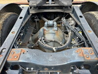 UDトラックスクオントレーラーヘッド（トラクターヘッド）大型（10t）[写真17]