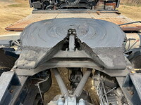 UDトラックスクオントレーラーヘッド（トラクターヘッド）大型（10t）[写真19]