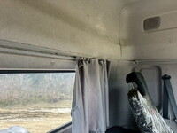 UDトラックスクオントレーラーヘッド（トラクターヘッド）大型（10t）[写真39]