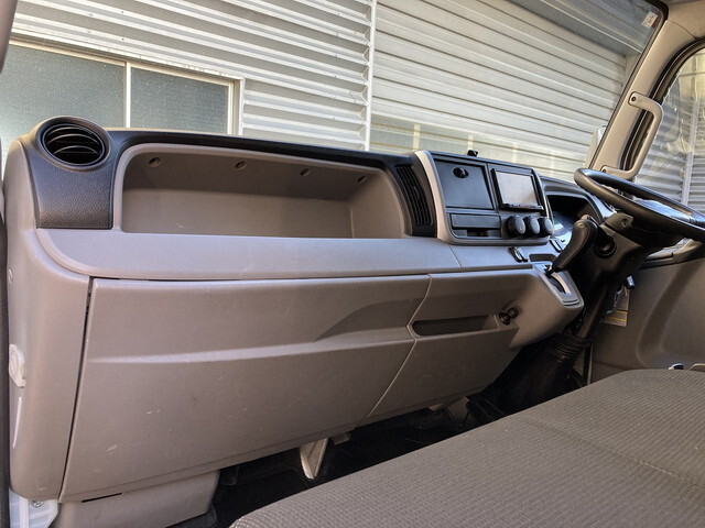 日産アトラスアルミバン小型（2t・3t）[写真21]