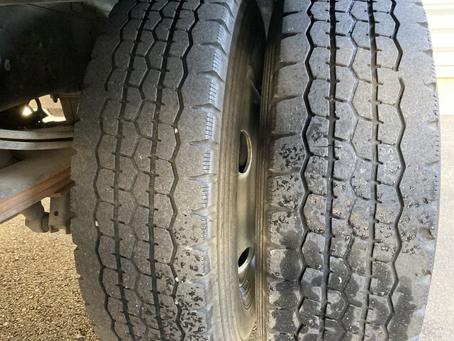 いすゞエルフアルミバン小型（2t・3t）[写真14]