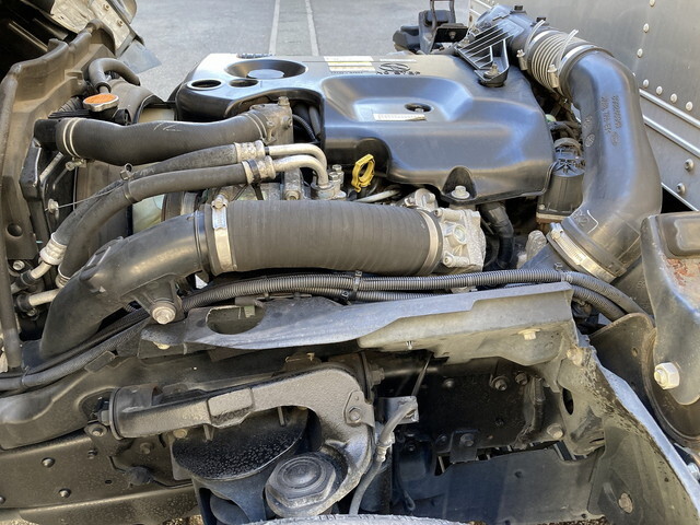 いすゞエルフアルミバン小型（2t・3t）[写真31]