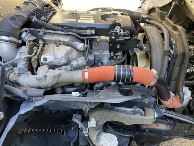 いすゞエルフアルミバン小型（2t・3t）[写真32]