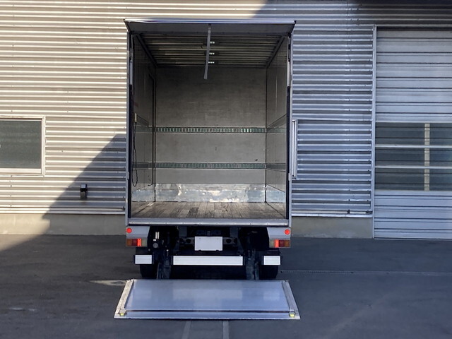 いすゞエルフアルミバン小型（2t・3t）[写真05]