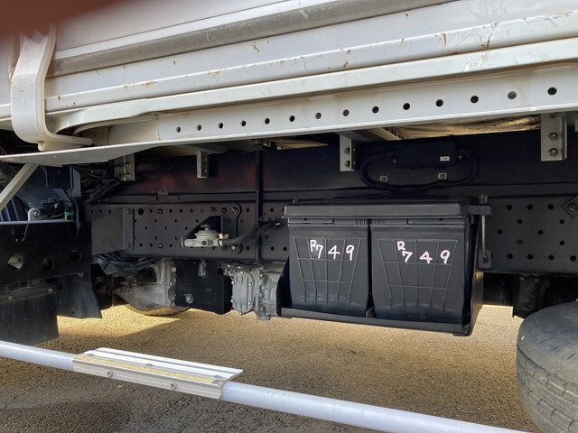 いすゞエルフアルミバン小型（2t・3t）[写真09]