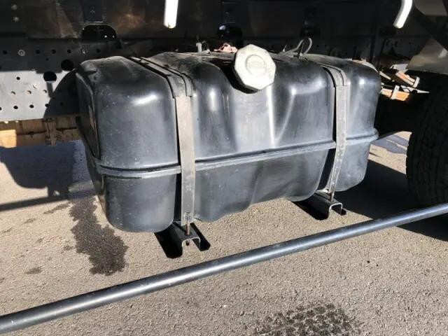 いすゞフォワード平ボディ中型（4t）[写真25]