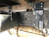 いすゞフォワード平ボディ中型（4t）[写真30]