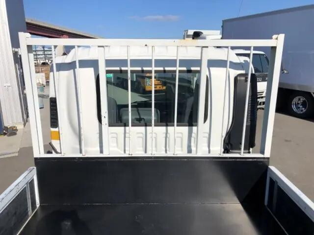 いすゞフォワード平ボディ中型（4t）[写真08]