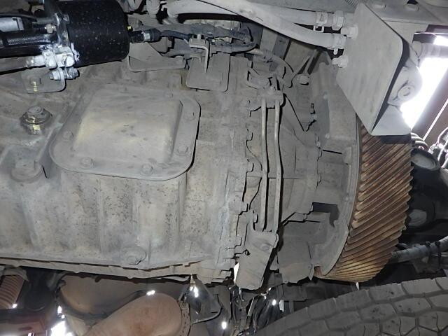 日野プロフィアトレーラーヘッド（トラクターヘッド）大型（10t）[写真17]