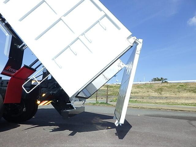 三菱ふそうスーパーグレート深ダンプ（土砂禁ダンプ）大型（10t）[写真10]