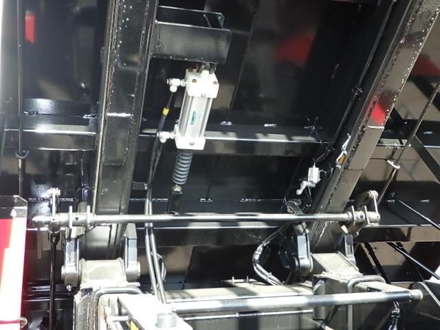 三菱ふそうスーパーグレート深ダンプ（土砂禁ダンプ）大型（10t）[写真12]