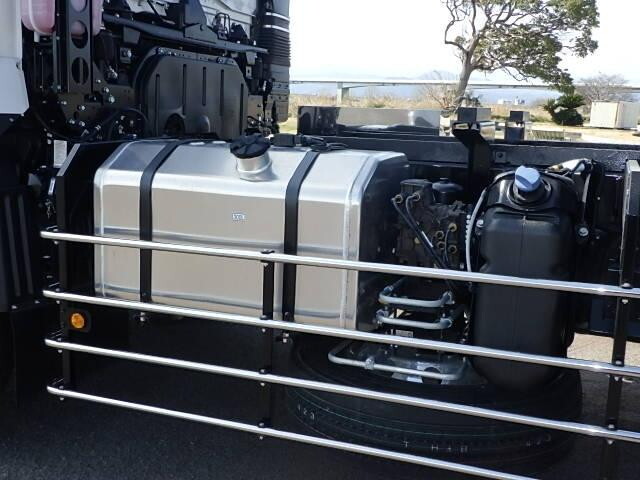 三菱ふそうスーパーグレート深ダンプ（土砂禁ダンプ）大型（10t）[写真17]