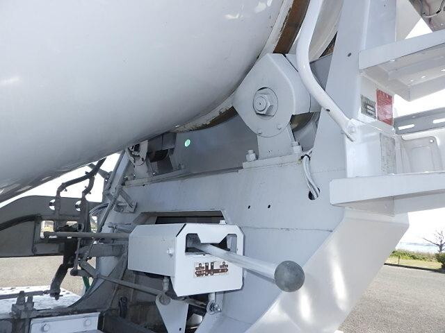 日野レンジャーミキサー車（コンクリートミキサー）増トン（6t・8t）[写真15]