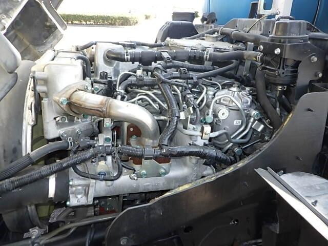 日野レンジャーミキサー車（コンクリートミキサー）増トン（6t・8t）[写真29]