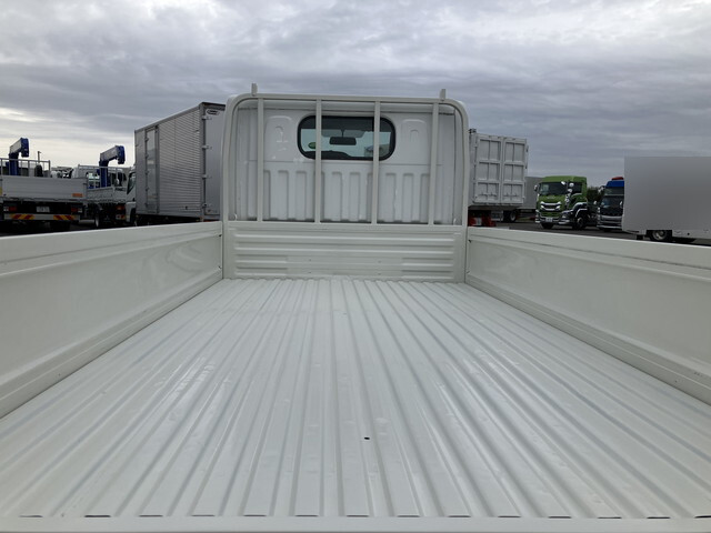 日産アトラス平ボディ小型（2t・3t）[写真15]