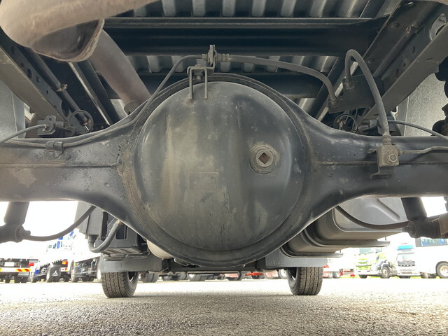 日産アトラス平ボディ小型（2t・3t）[写真24]