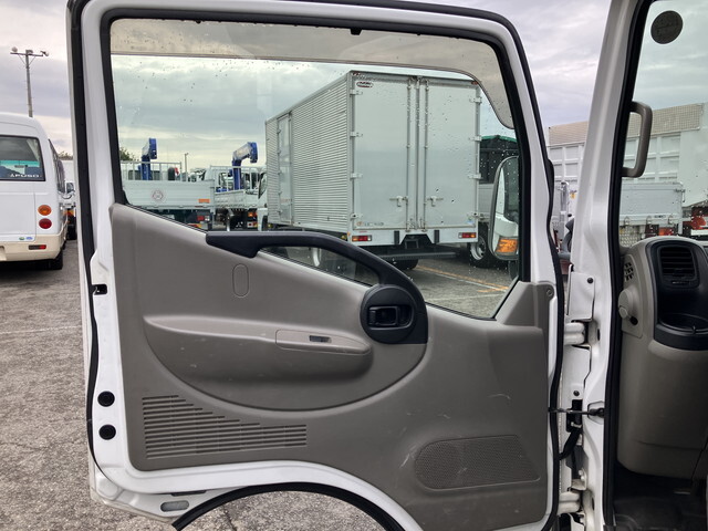 日産アトラス平ボディ小型（2t・3t）[写真26]