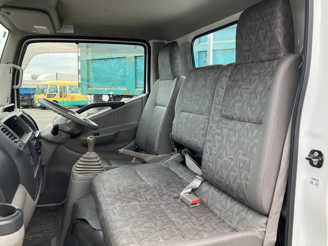 日産アトラス平ボディ小型（2t・3t）[写真28]