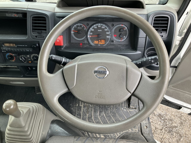 日産アトラス平ボディ小型（2t・3t）[写真32]