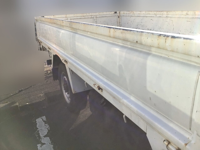 日産アトラス平ボディ小型（2t・3t）[写真04]