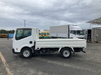 日産アトラス平ボディ小型（2t・3t）[写真06]