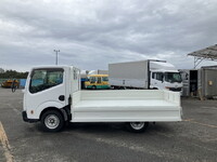 日産アトラス平ボディ小型（2t・3t）[写真08]