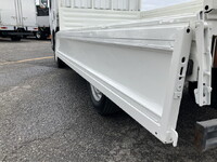 日産アトラス平ボディ小型（2t・3t）[写真10]