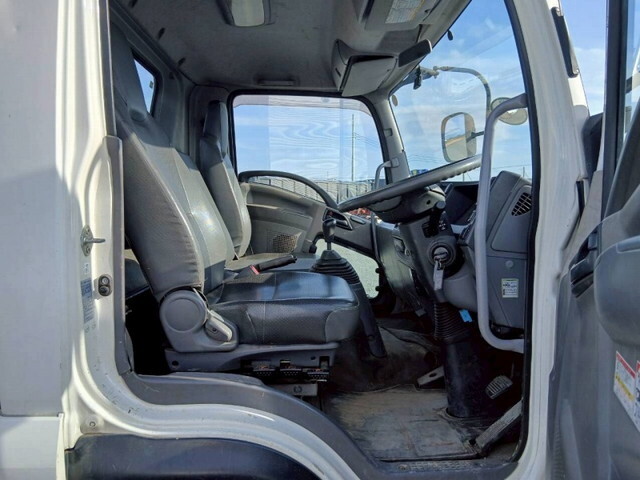 いすゞフォワードクレーン4段中型（4t）[写真31]