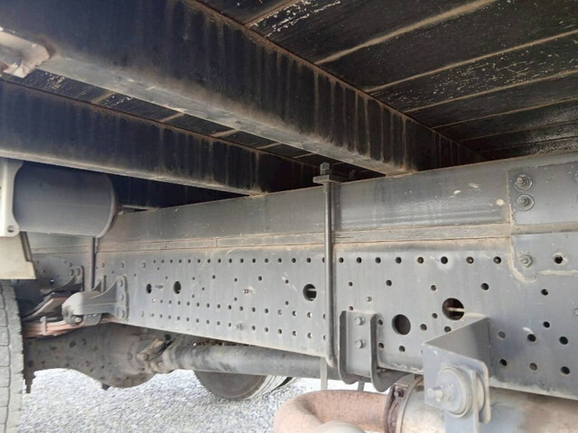 いすゞフォワードクレーン4段中型（4t）[写真33]