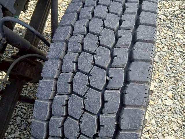 いすゞフォワードクレーン4段中型（4t）[写真38]