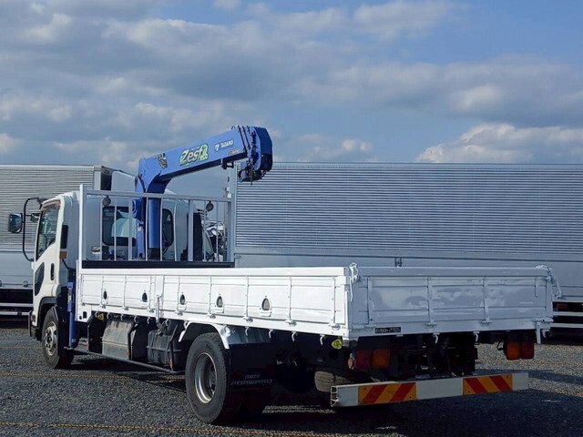 いすゞフォワードクレーン4段中型（4t）[写真04]