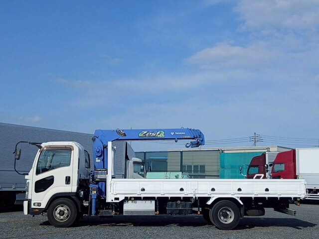 いすゞフォワードクレーン4段中型（4t）[写真05]