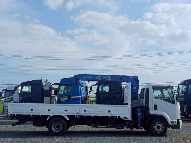 いすゞフォワードクレーン4段中型（4t）[写真06]