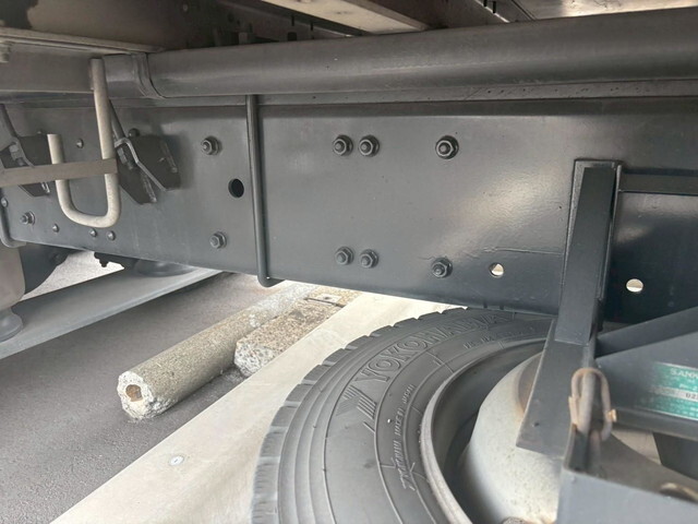 三菱ふそうスーパーグレートパネルウイング大型（10t）[写真12]