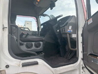 三菱ふそうスーパーグレートパネルウイング大型（10t）[写真17]