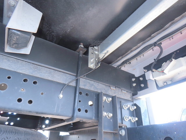 日野デュトロアルミバン小型（2t・3t）[写真11]