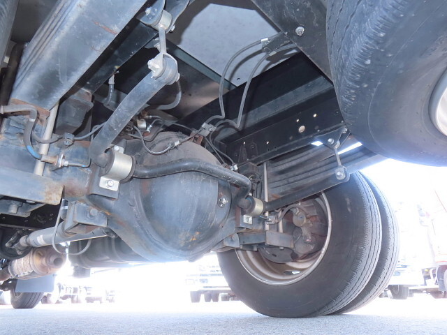 日野デュトロアルミバン小型（2t・3t）[写真12]