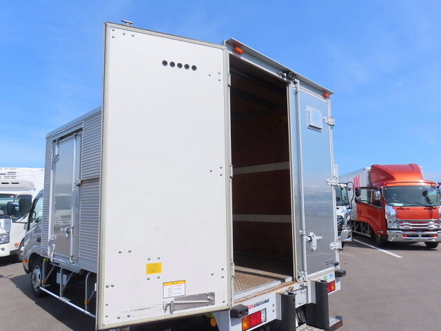 日野デュトロアルミバン小型（2t・3t）[写真34]