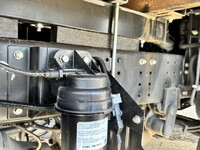 三菱ふそうキャンター平ボディ小型（2t・3t）[写真16]