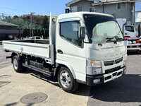 三菱ふそうキャンター平ボディ小型（2t・3t）[写真01]