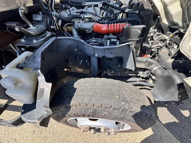 三菱ふそうキャンター平ボディ小型（2t・3t）[写真23]